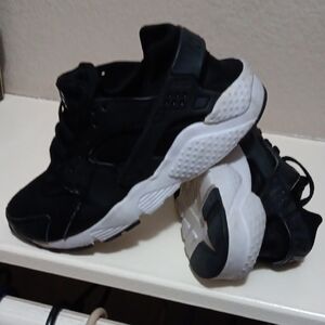Nike Hurache Gradeschool